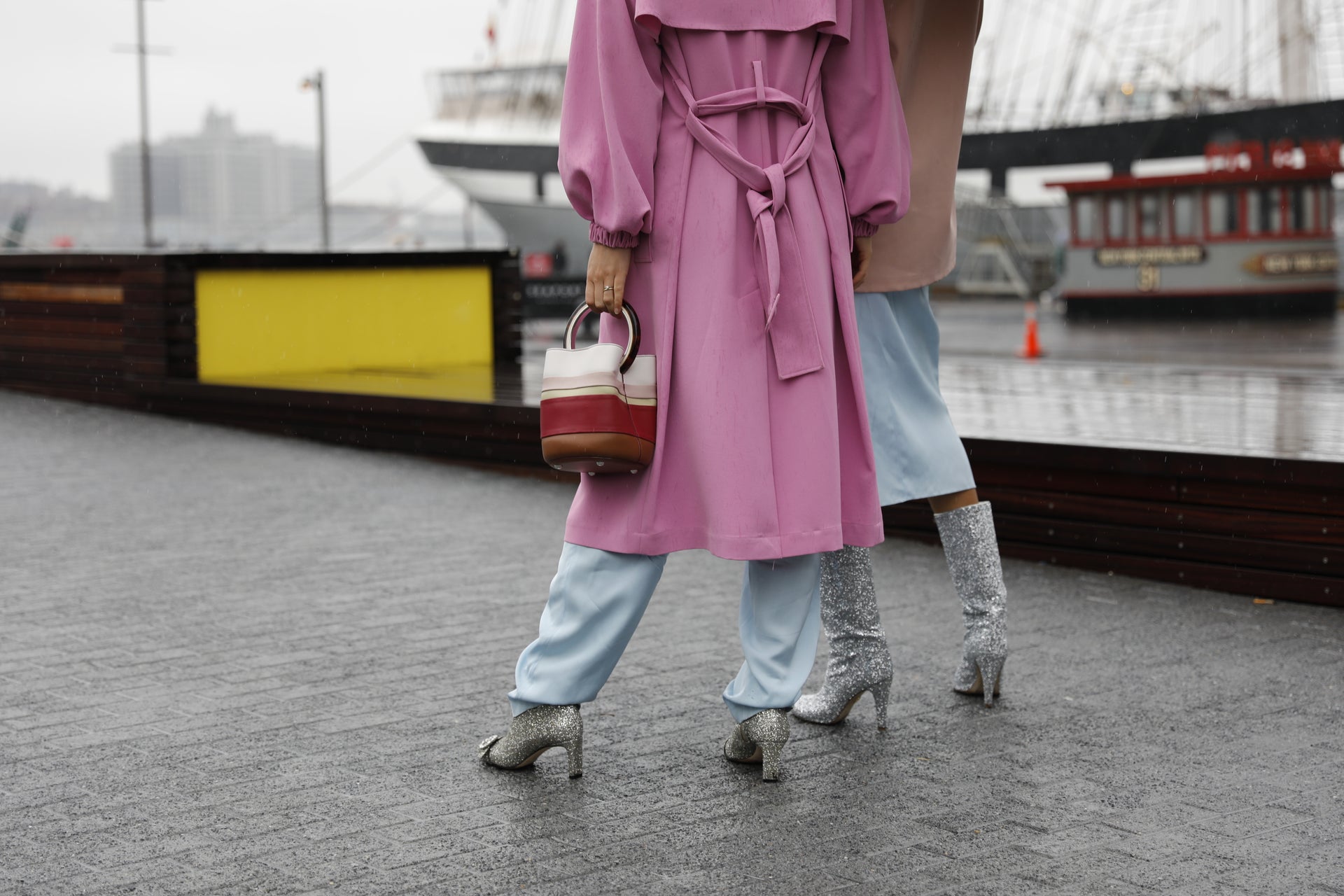 Load video: Street Style Pilot